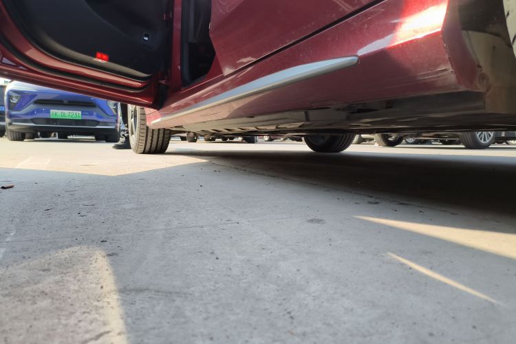 奔驰C级 2021款 C 260 L 运动星耀臻藏版局部细节9002