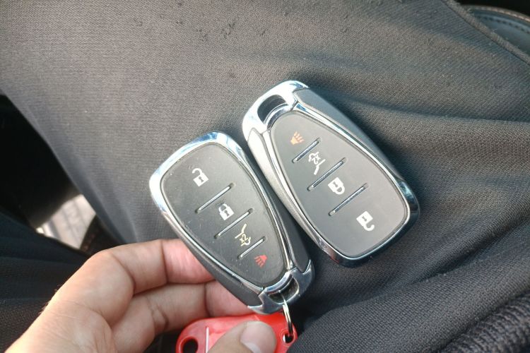 雪佛兰 探界者 2018款 RS 550T 自动四驱捍界版中控内饰11