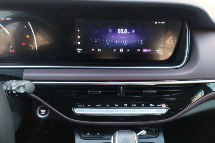 广汽传祺 传祺M6 2021款 PRO 270T DCT尊享版中控内饰16