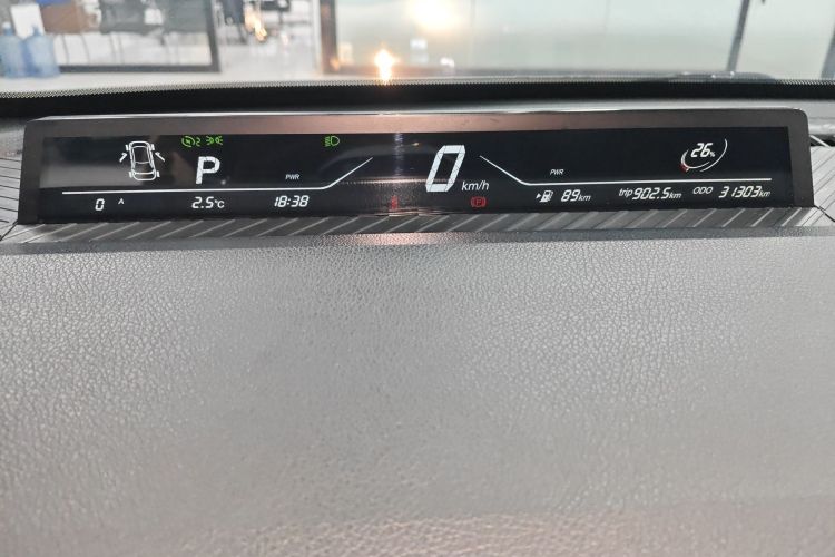 哪吒汽车 哪吒AYA 2023款 401 Lite中控内饰14