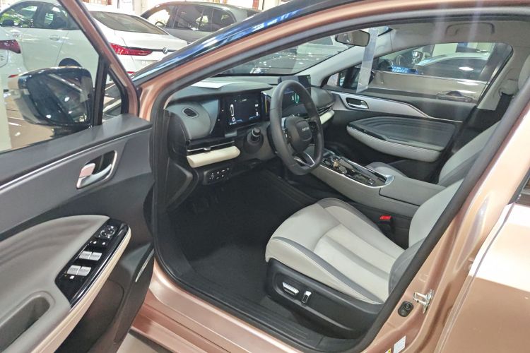 埃安 AION S Plus 2021款 60 智领版中控内饰7003