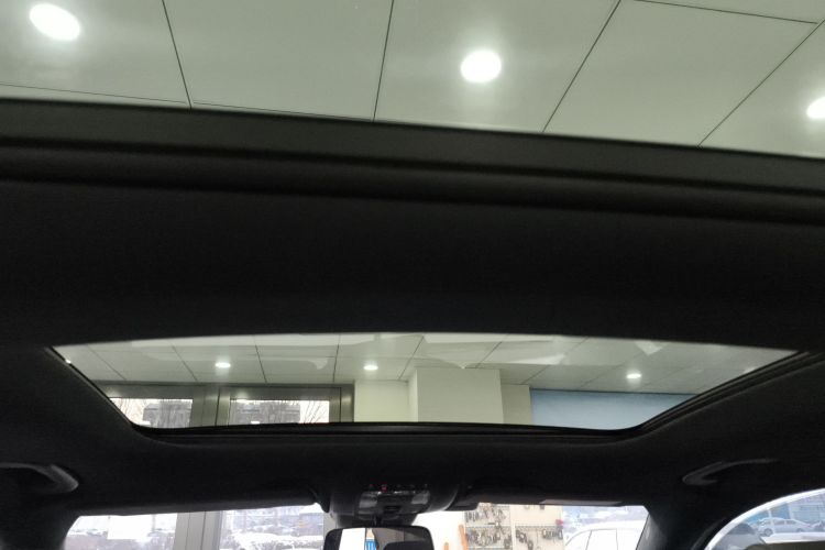 奔驰GLA 2023款 GLA 220中控内饰22