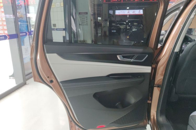 大众 途昂 2021款 380TSI 四驱豪华版中控内饰7008