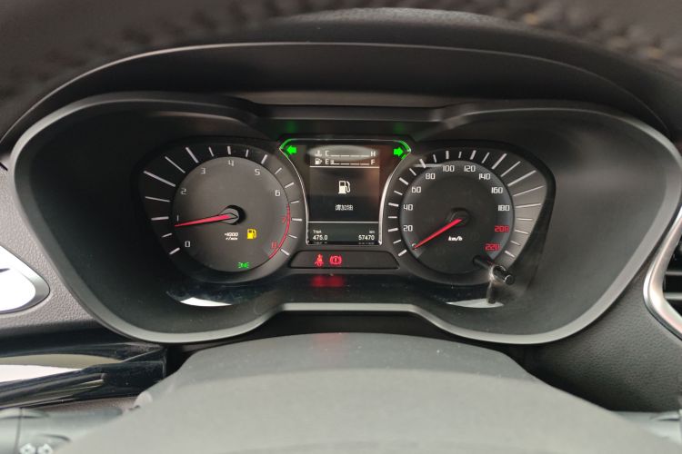 广汽传祺 传祺GS4 2015款 200T 手动豪华版中控内饰14