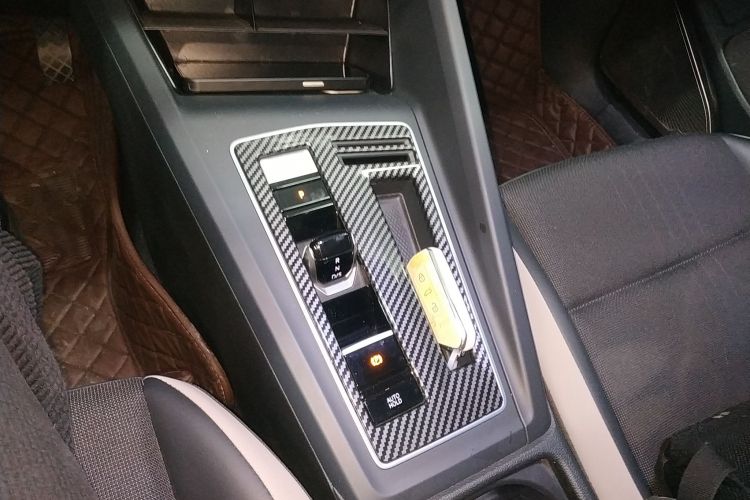 大众 高尔夫 2023款 200TSI DSG Pro中控内饰18