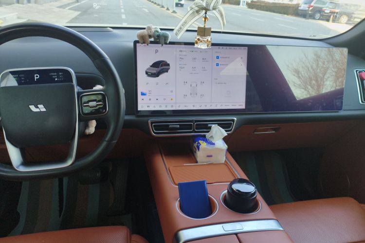 理想汽车 理想L8 2023款 Pro中控内饰16