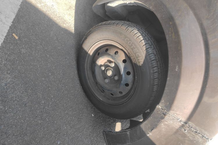 北汽威旺M20 2014款 1.5L标准型DAM15DL车身外观10