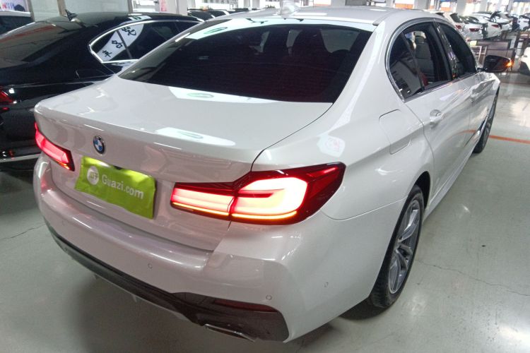 宝马5系 2022款 改款 525Li M运动套装车身外观7