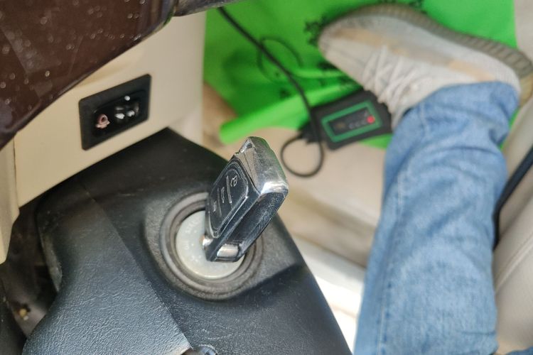 东南 V3菱悦 2014款 1.5L 手动精明版中控内饰7001