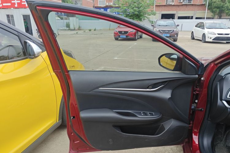 别克 英朗 2021款 改款 典范 1.5L 自动精英型中控内饰7007