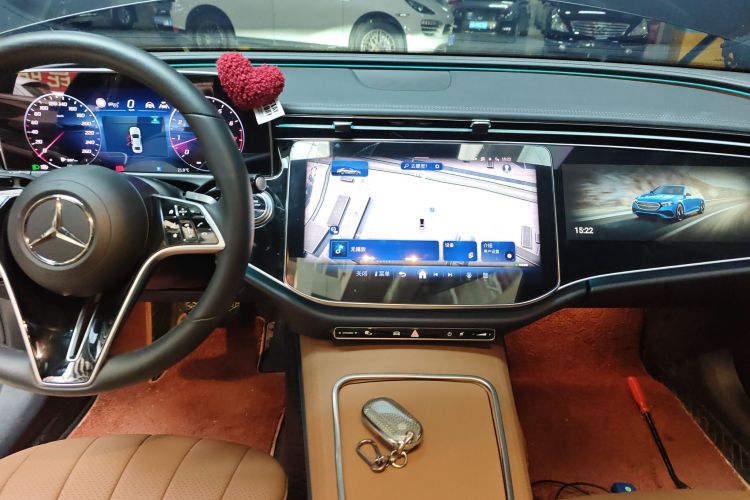 奔驰E级 2024款 E 300 L 时尚型局部细节16