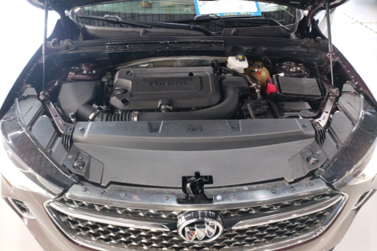 别克 2020款 昂科威S 652T 四驱Avenir艾维亚机舱底盘24