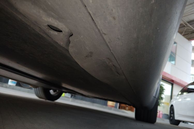 特斯拉 Model Y 2021款 标准续航后驱版局部细节9002