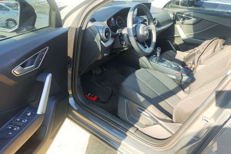 奥迪Q2L 2020款 35 TFSI 进取动感型中控内饰7003