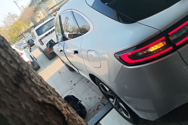 鸿蒙智行 问界M5 2022款 增程四驱性能版车身外观6003