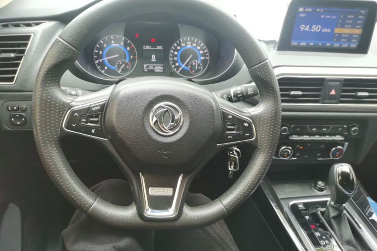 东风风光 风光S560 2018款 1.8L CVT精英型 5座中控内饰13