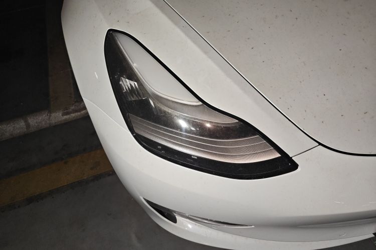 特斯拉 Model 3 2020款 改款 长续航后轮驱动版车身外观8