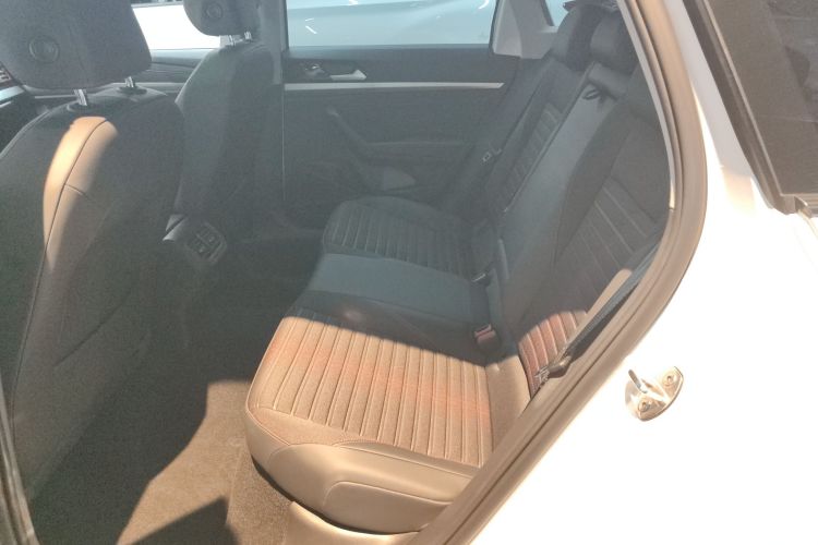 大众 朗逸 2023款 300TSI DSG星空满逸版中控内饰21