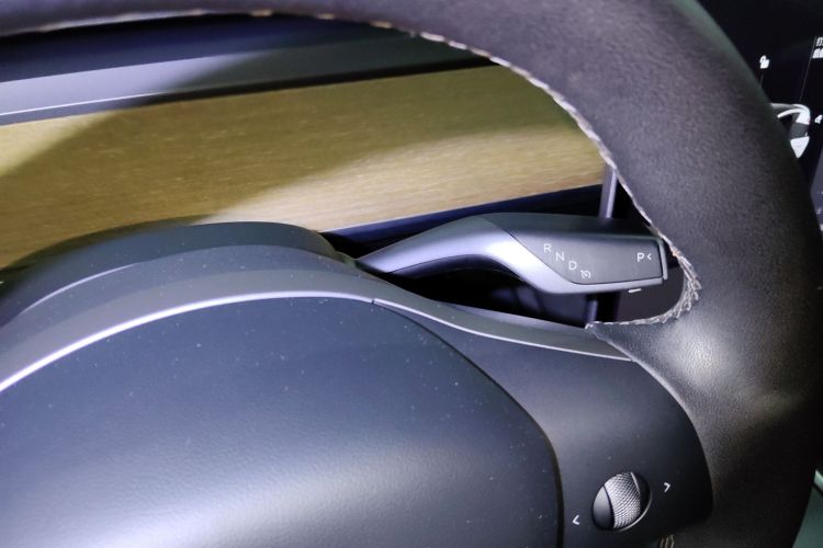 特斯拉 Model Y 2021款 长续航全轮驱动版局部细节18