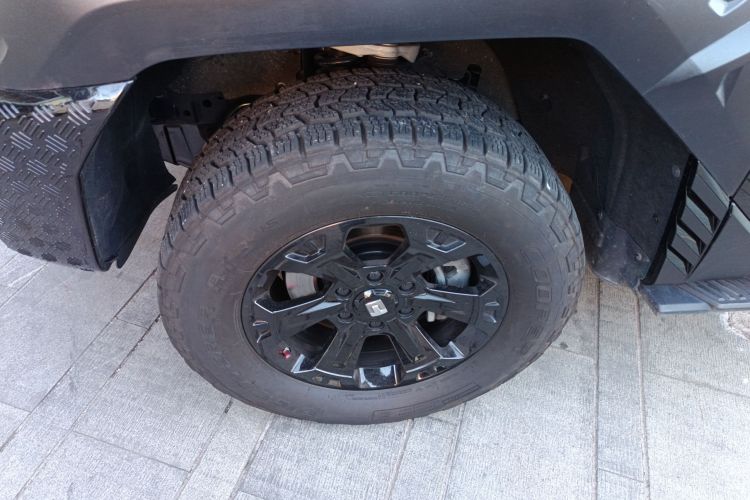 坦克400 2025款 2.0T 汽油版车身外观6007