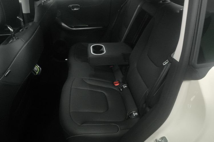 smart精灵#1 2024款 灵动标准版中控内饰7004