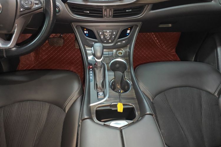 别克 昂科威 2020款 20T 两驱领先型中控内饰18