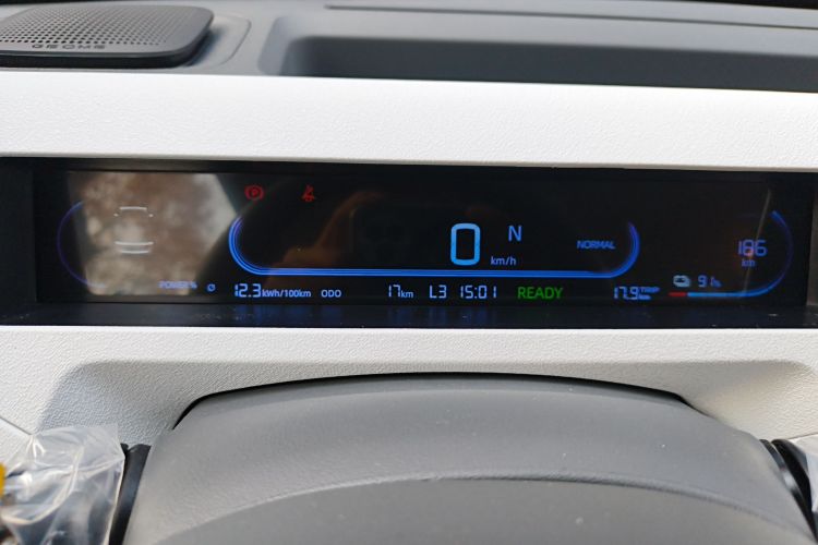 吉利银河 2024款 熊猫mini 200km 耐力熊中控内饰14