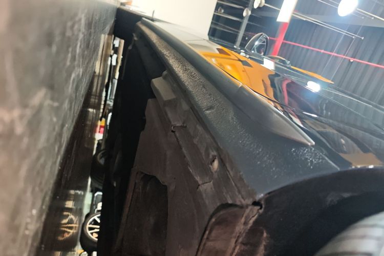 奥迪A4L 2022款 40 TFSI quattro RS套件燃速型局部细节9002