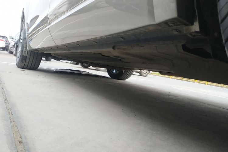 理想汽车 理想ONE 2021款 增程6座版局部细节9002