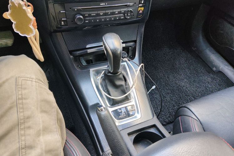 雪铁龙C5 2014款 1.6T 自动尊贵型中控内饰18