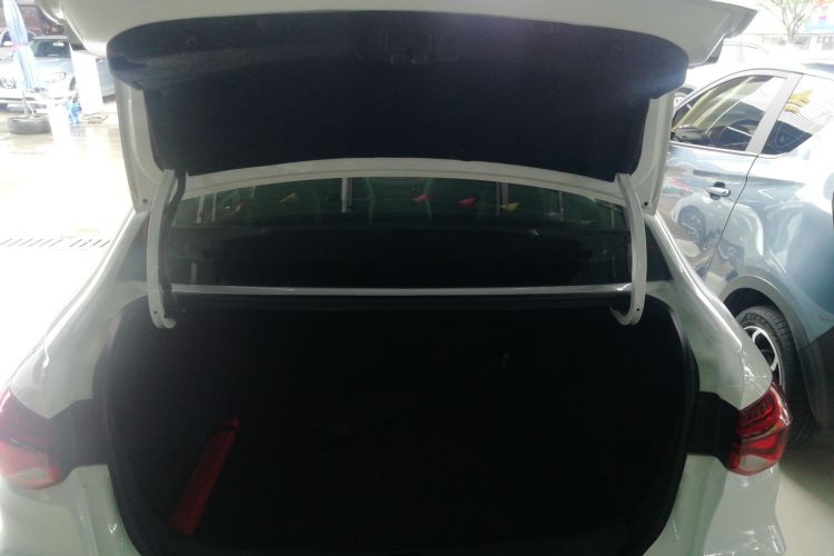 雪佛兰 科鲁泽 2022款 320 自动悦享天窗版局部细节23