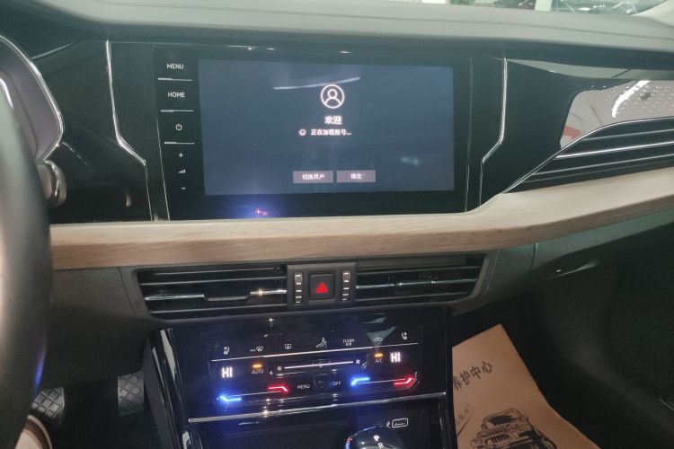 大众 帕萨特 2020款 330TSI 豪华版 国VI中控内饰16