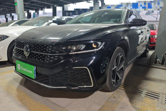 大众 帕萨特 2024款 330TSI 星空精英版