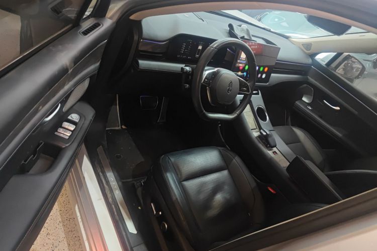 鸿蒙智行 问界M5 2022款 增程后驱标准版中控内饰20