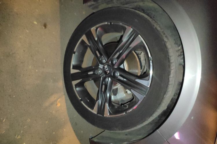 起亚K5 2020款 270T CVVD 豪华版车身外观10