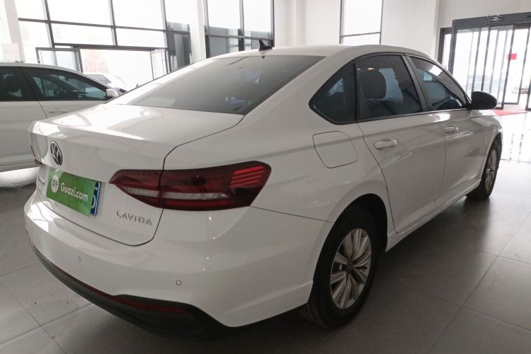 大众 朗逸 2023款 改款 1.5L 自动得逸版车身外观7