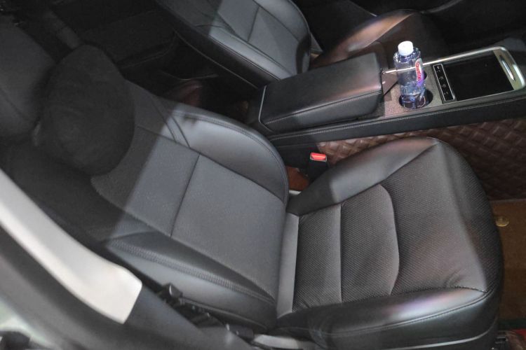 特斯拉 Model Y 2022款 后轮驱动版局部细节41