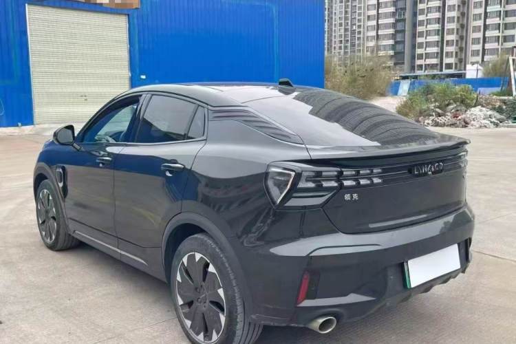 领克05 EM-P 2021款 1.5TD PHEV HALO车身外观4