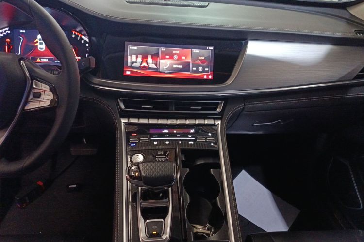 长安CS85 COUPE 2019款 1.5T DCT型版 国VI中控内饰16