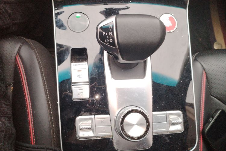 北京汽车 北京X7 2020款 1.5TD DCT致尚版中控内饰18