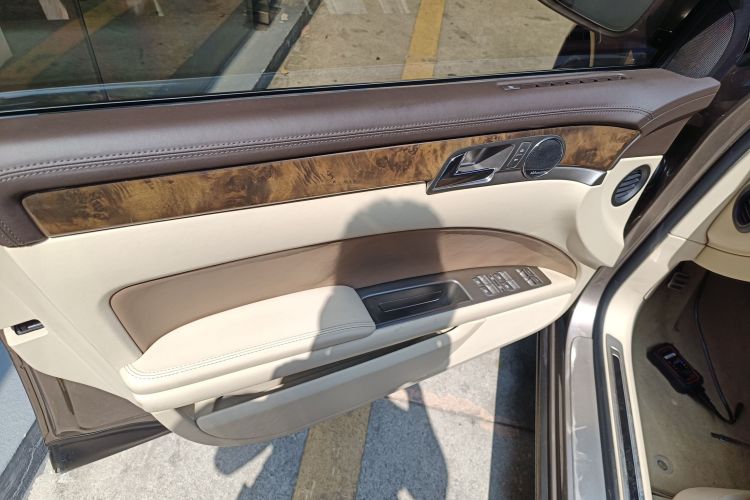 大众 辉腾 2011款 3.6L V6 4座加长Individual版中控内饰47