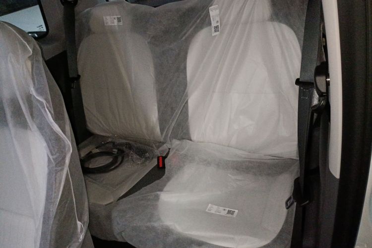 吉利银河 熊猫 2025款 210km 元气熊中控内饰21