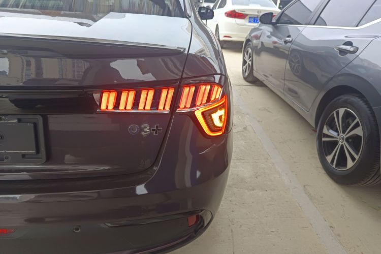 领克03 2018款 1.5TD DCT型Pro版 国V车身外观9