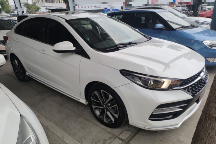 奇瑞 艾瑞泽GX 2018款 1.5T CVT型色版 国V车身外观6002