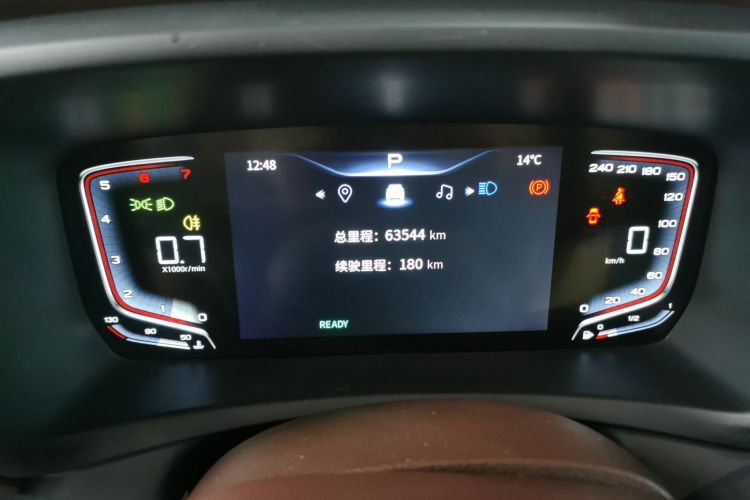 奔腾M9 2023款 2.0T 尊享型中控内饰14