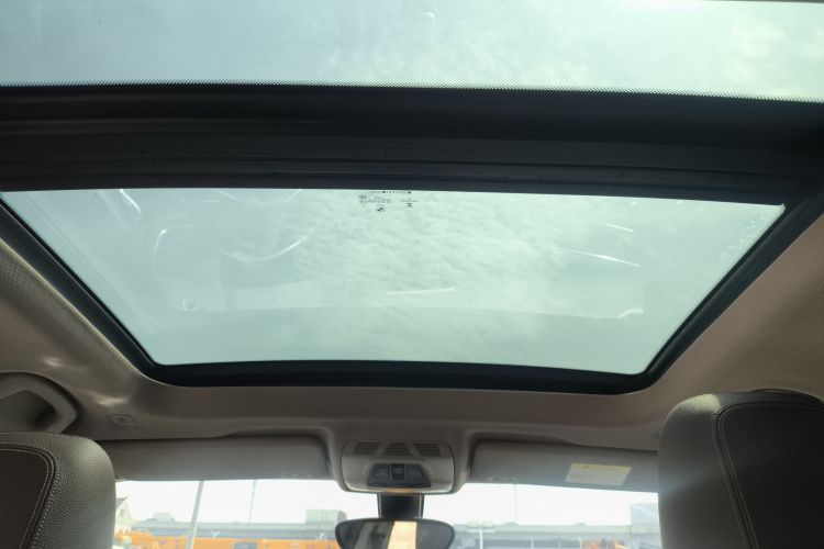 宝马X1 2016款 sDrive20Li 豪华型中控内饰22