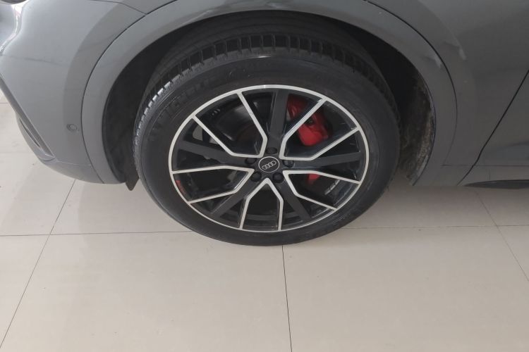 奥迪SQ5 Sportback 2023款 3.0 TFSI quattro车身外观35