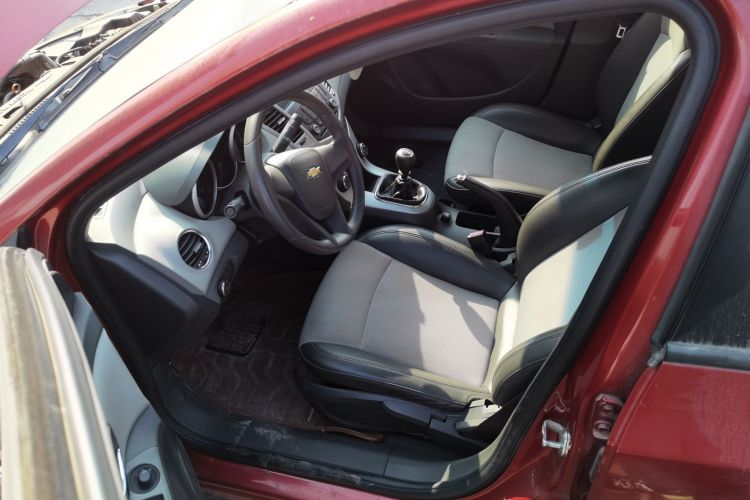 雪佛兰 科鲁兹 2013款 1.6L SL MT中控内饰19