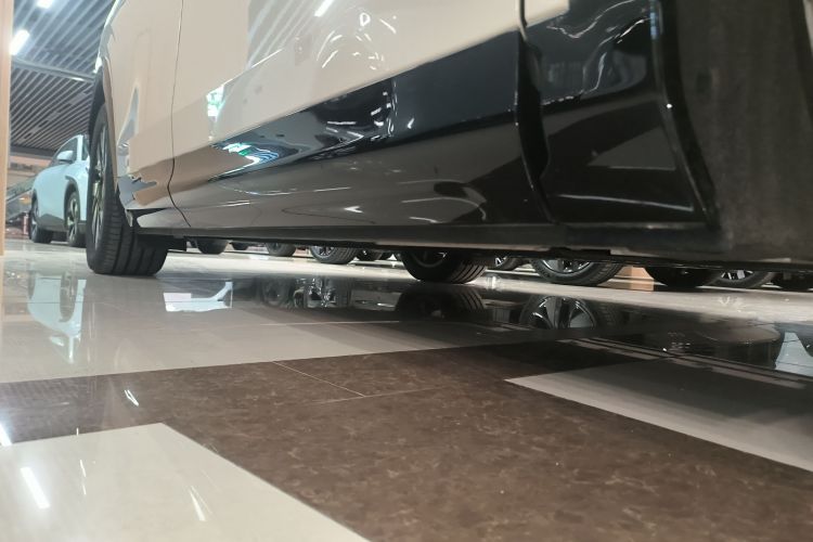 极氪MIX 2025款 长续航智驾版局部细节9001