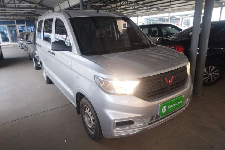 五菱汽车 五菱宏光V 2022款 1.5L劲取版电动助力LAR车身外观3